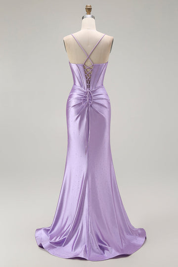 Vestido largo de fiesta con corsé de tirantes finos de sirena morada con cuentas y abertura